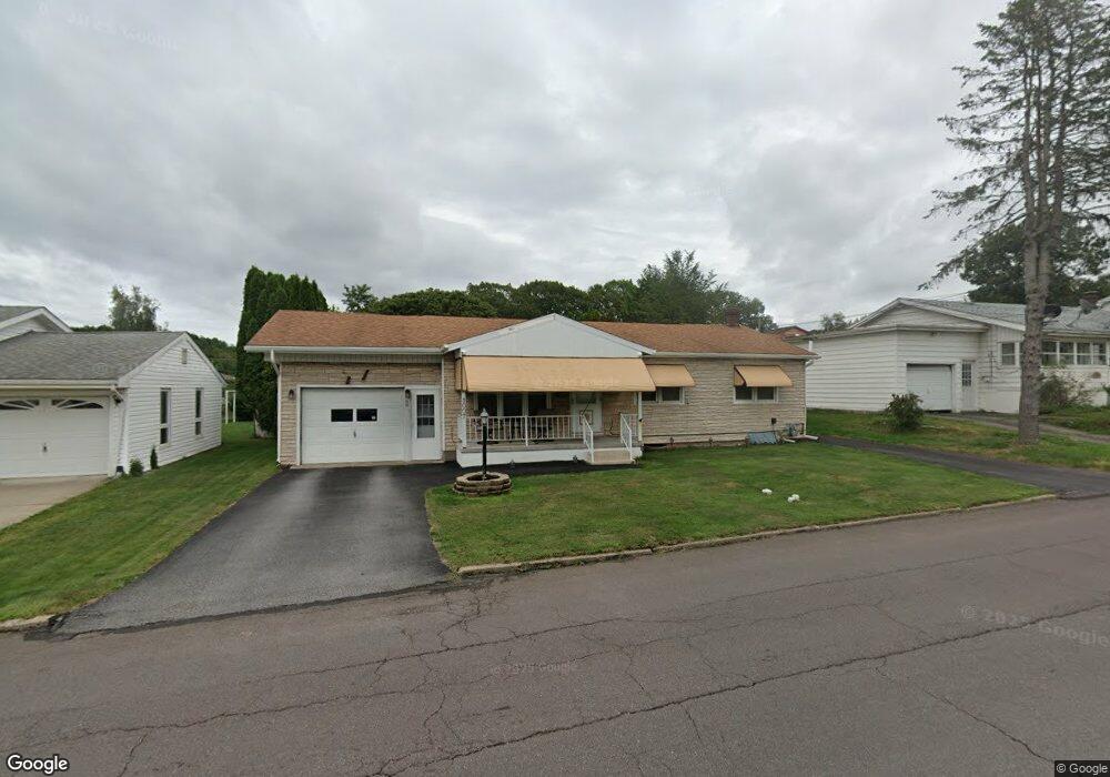 1007 Carson St, Hazleton, PA 18201 - photo 1