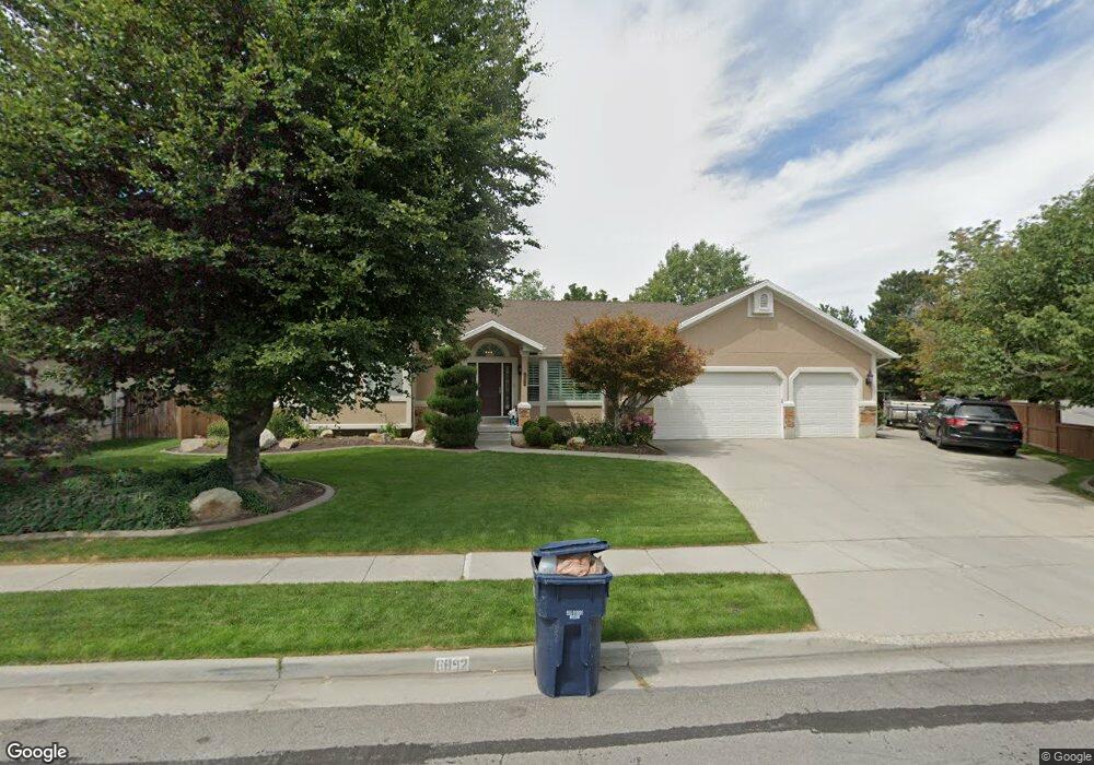 8892 S Sunridge Dr, Sandy, UT 84093 - photo 1