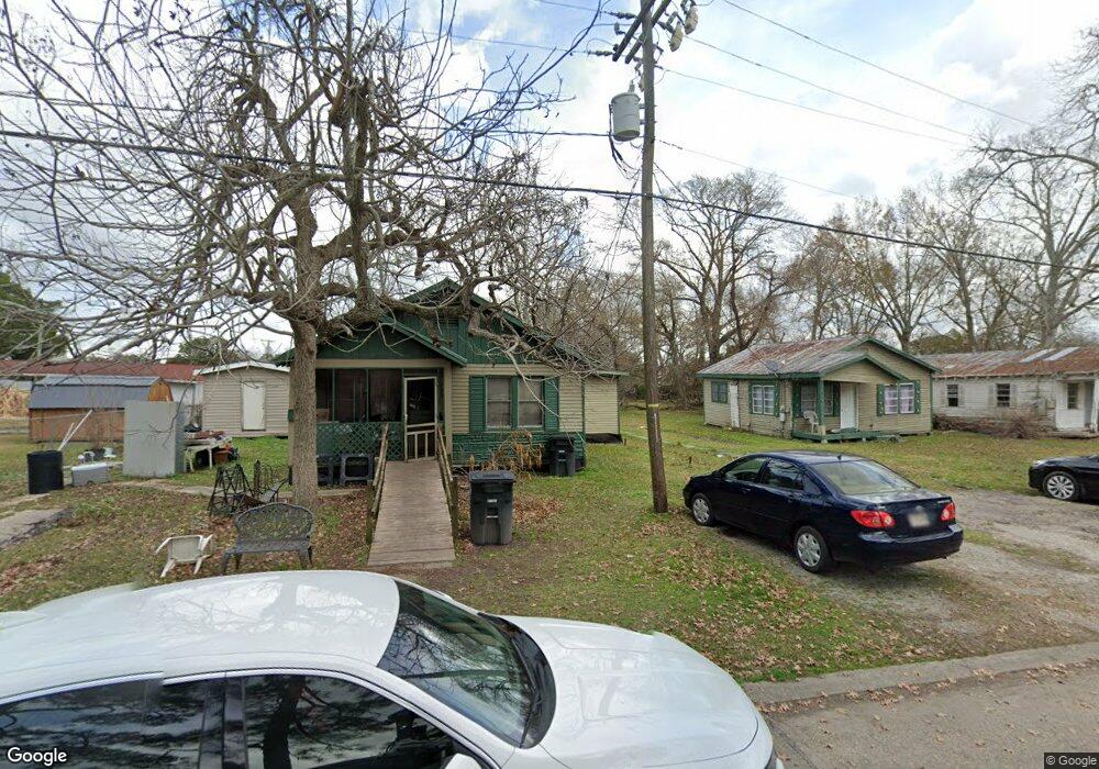 1004 1/2 E Pershing St, New Iberia, LA 70560 - photo 1