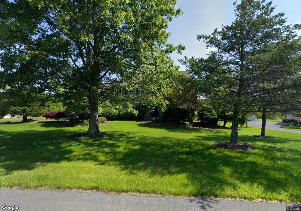 4756 York Dr, Orefield, PA 18069 - photo 1