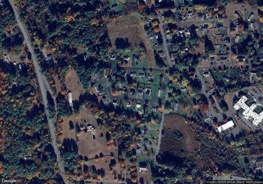 17 Sunset Square, Greenfield, MA 01301 - photo 1