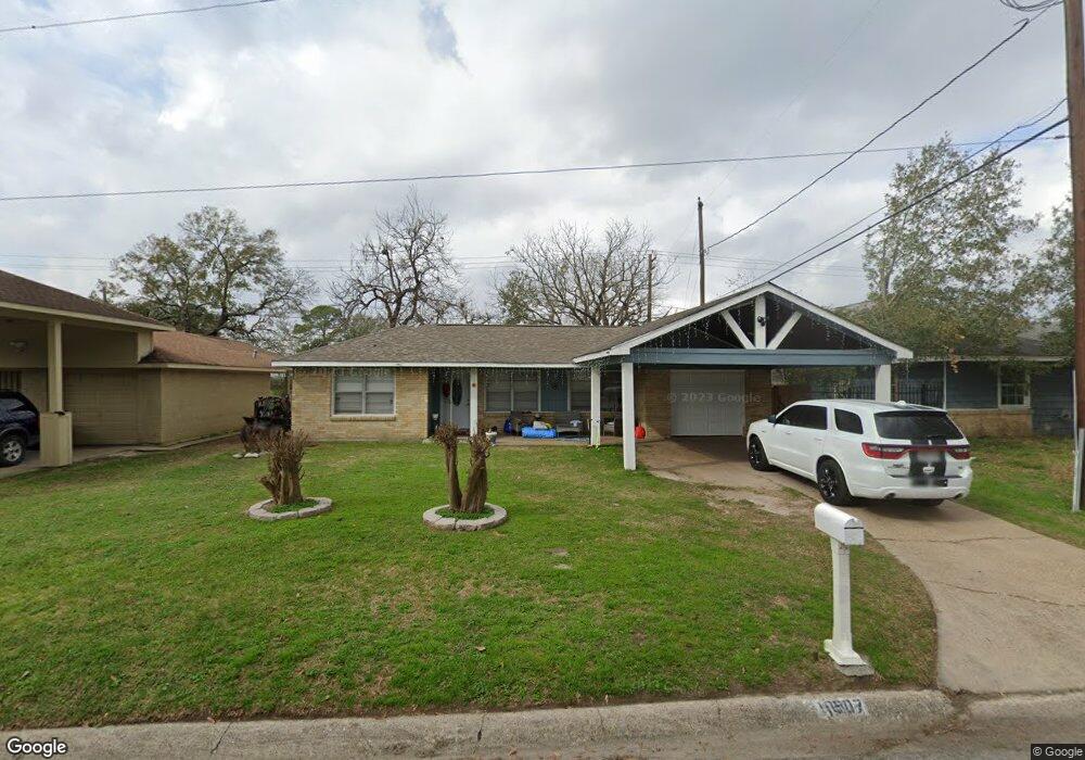 10907 Royal Pine Dr, Houston, TX 77093 - photo 1