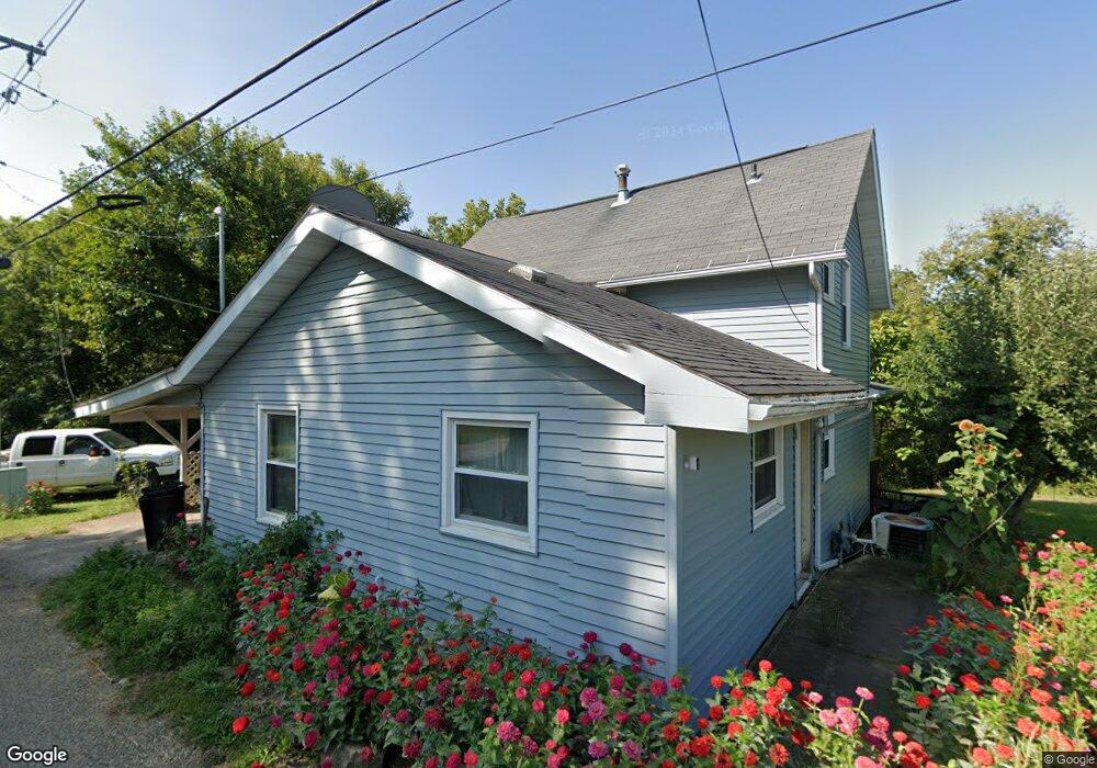 216 Maple St, Columbus Junction, IA 52738 - photo 1