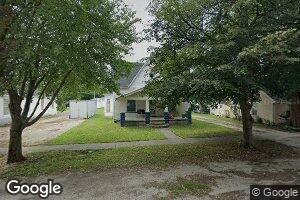 330 E Warren St, Moweaqua, IL 62550