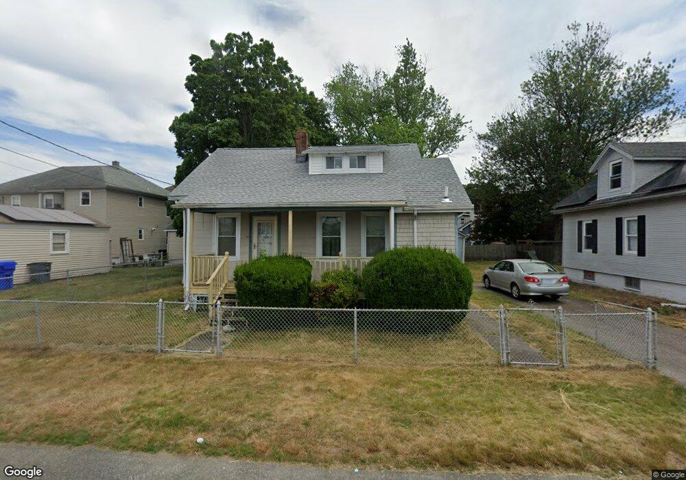 141 Hanover Ave, Pawtucket, RI 02861 - photo 1
