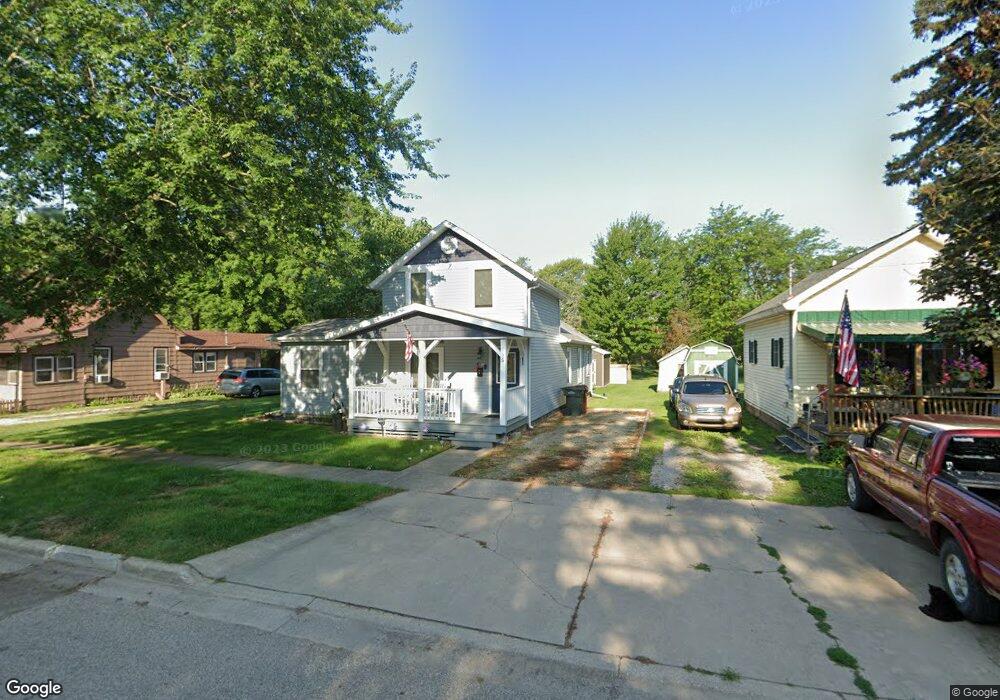 15 Featherbone Ave, Three Oaks, MI 49128 - photo 1