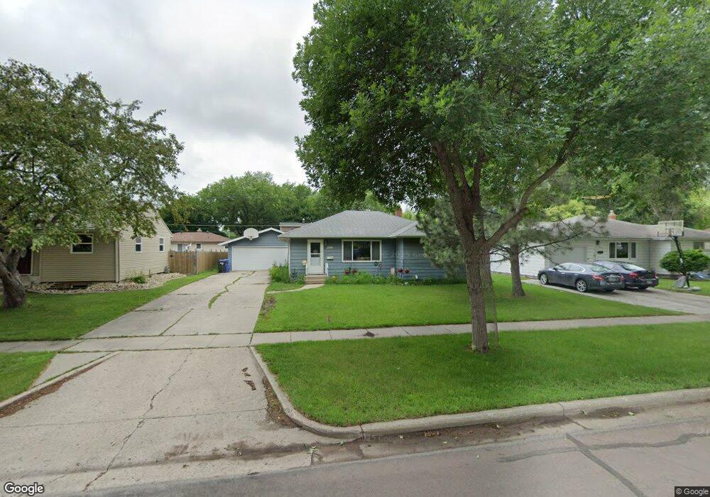2006 9th St N, Fargo, ND 58102 - photo 1
