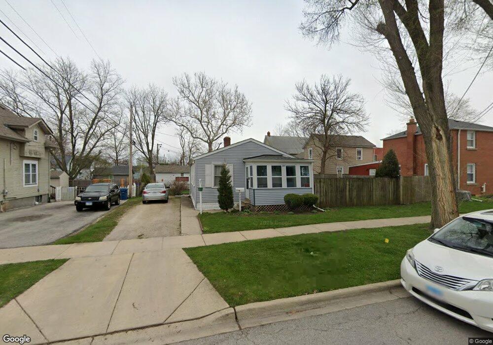 207 N Lancaster Ave, Aurora, IL 60506 - photo 1