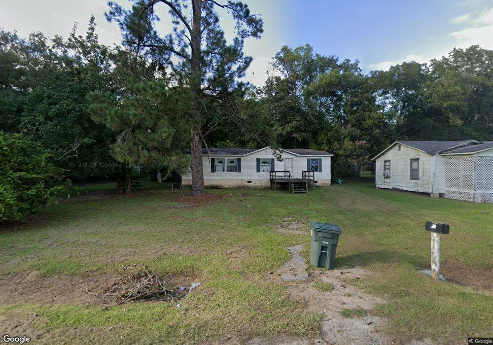 907 W Bay St, Quitman, GA 31643 - photo 1