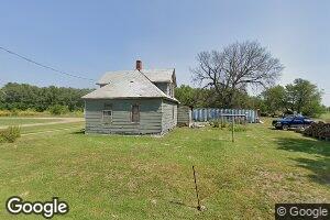 400 1st St, Glenvil, NE 68941