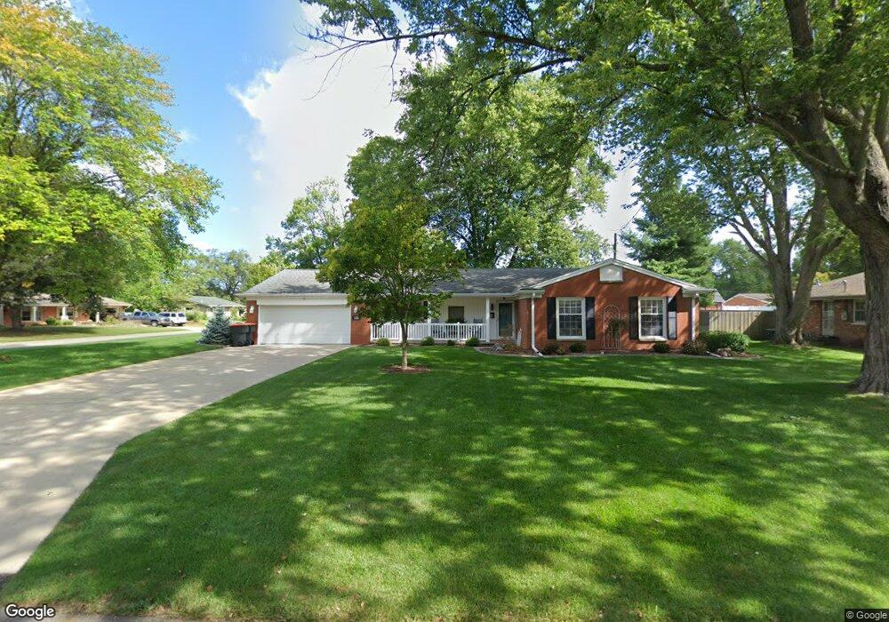 3320 Nottingham Dr, Columbus, IN 47203 - photo 1