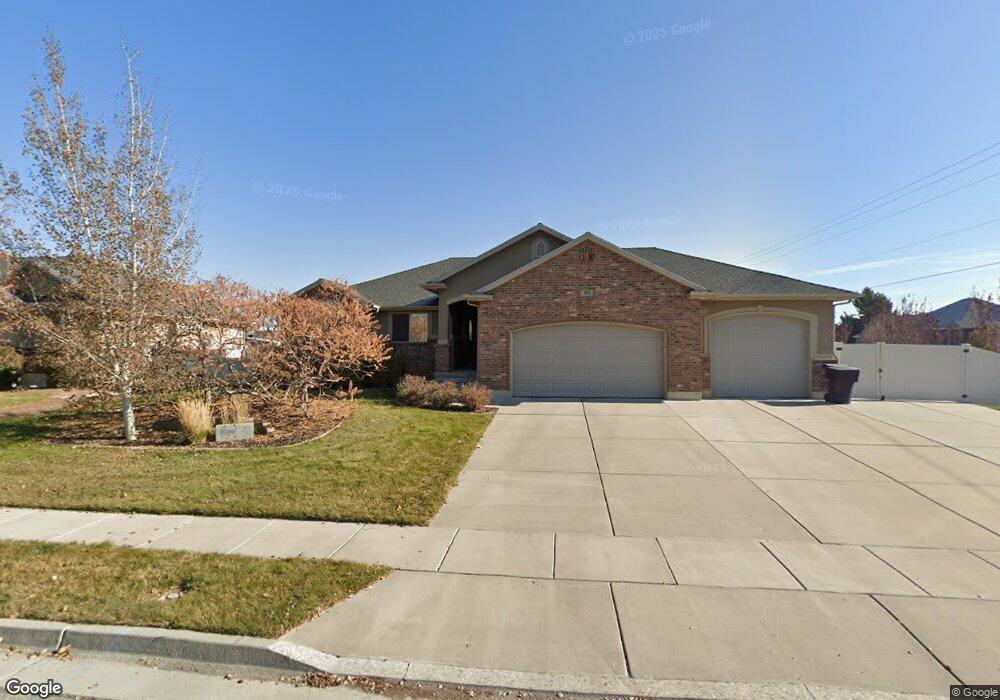 322 N 4920 W, Clearfield, UT 84015 - photo 1