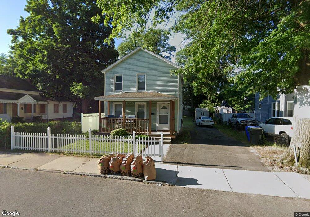 147 Pendleton Ave, Springfield, MA 01109 - photo 1