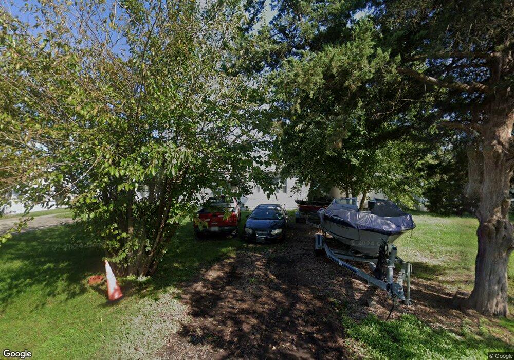 460 Shore Dr, Colonial Beach, VA 22443 - photo 1