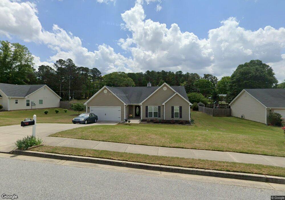 533 Embassy Walk unit 7B, Winder, GA 30680 - photo 1