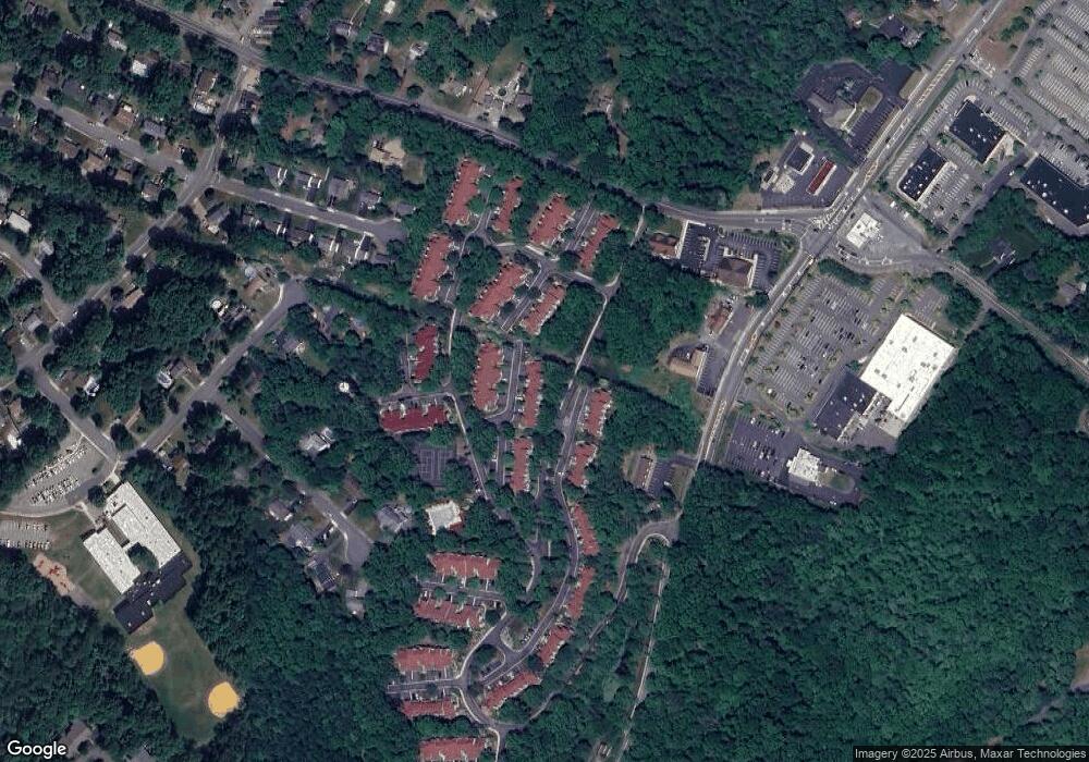 4 Pine Hollow Ct, Oak Ridge, NJ 07438 - photo 1