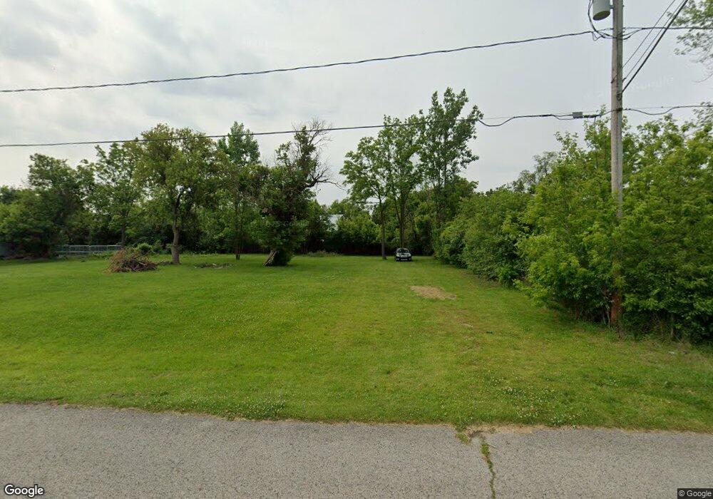 1054 E Yale Ave, Flint, MI 48505 - photo 1