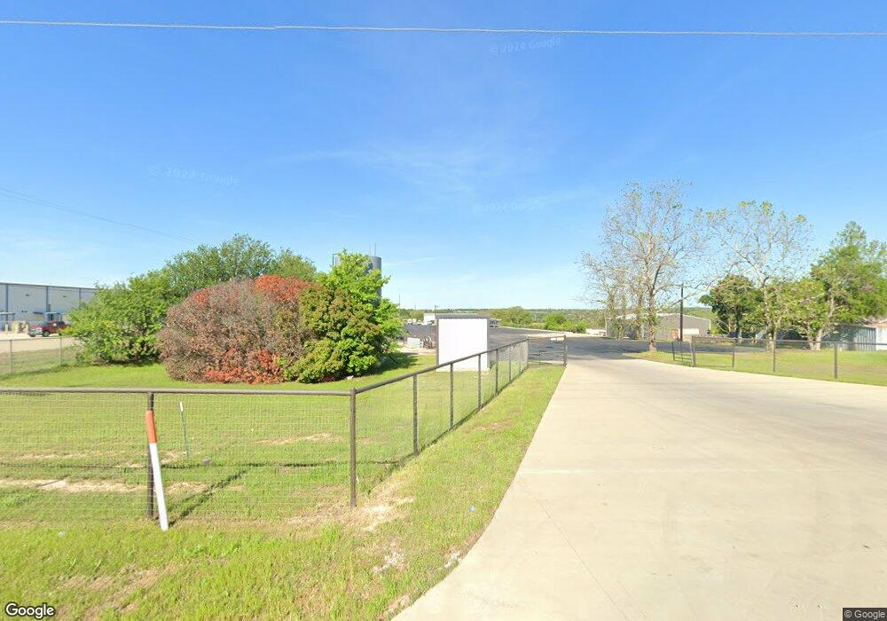 302 Dennis Rd, Weatherford, TX 76087 - photo 1