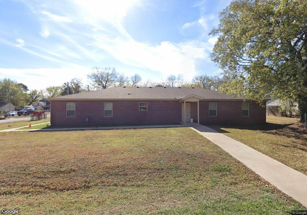210 E 7th, Beggs, OK 74421 - photo 1