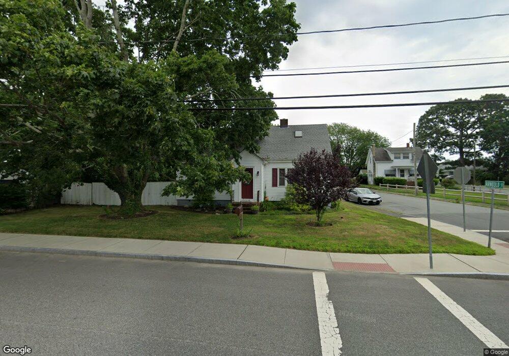 42 Russells Mills Rd, South Dartmouth, MA 02748 - photo 1