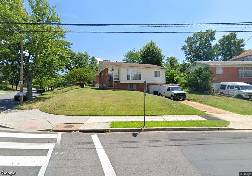 4455 G St SE, Washington, DC 20019 - photo 1