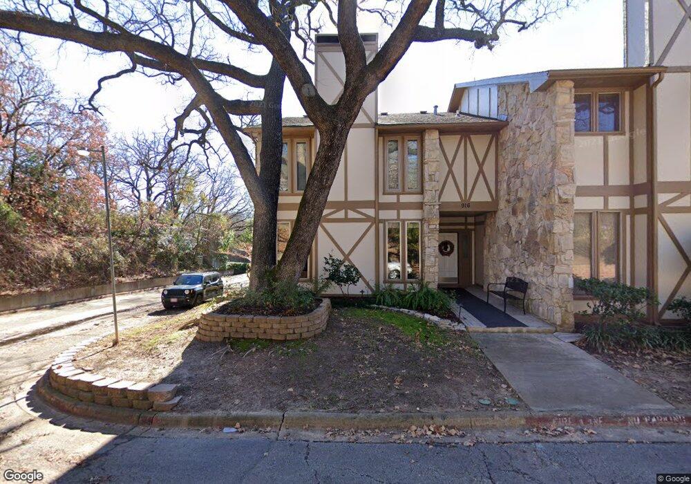 916 Chateau Valee Cir, Bedford, TX 76022 - photo 1