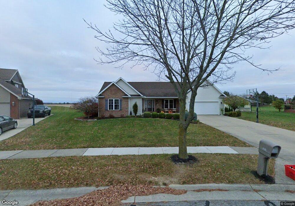 1618 Springfield Ave, Wapakoneta, OH 45895 - photo 1