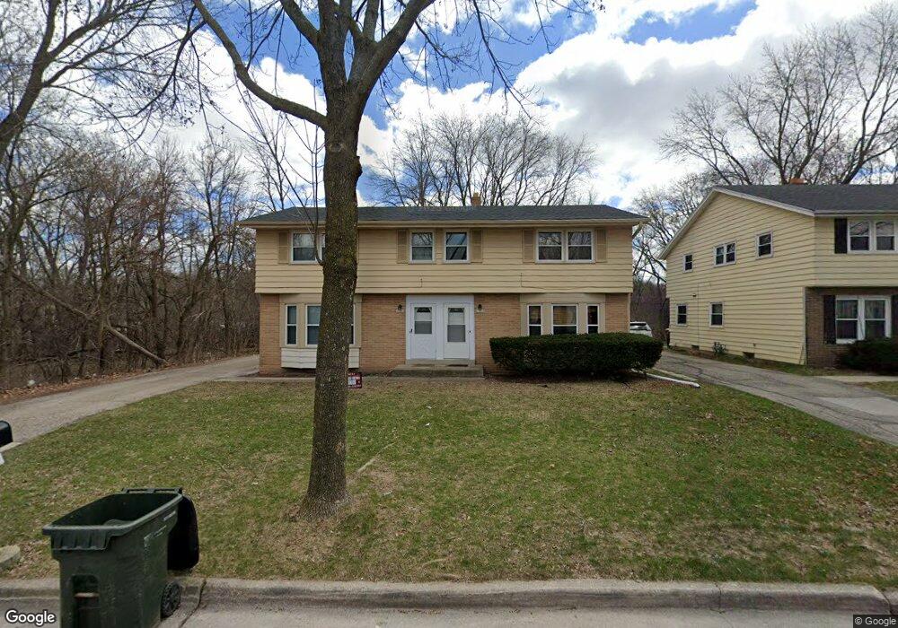 11603 W Diane Dr, Milwaukee, WI 53226 - photo 1