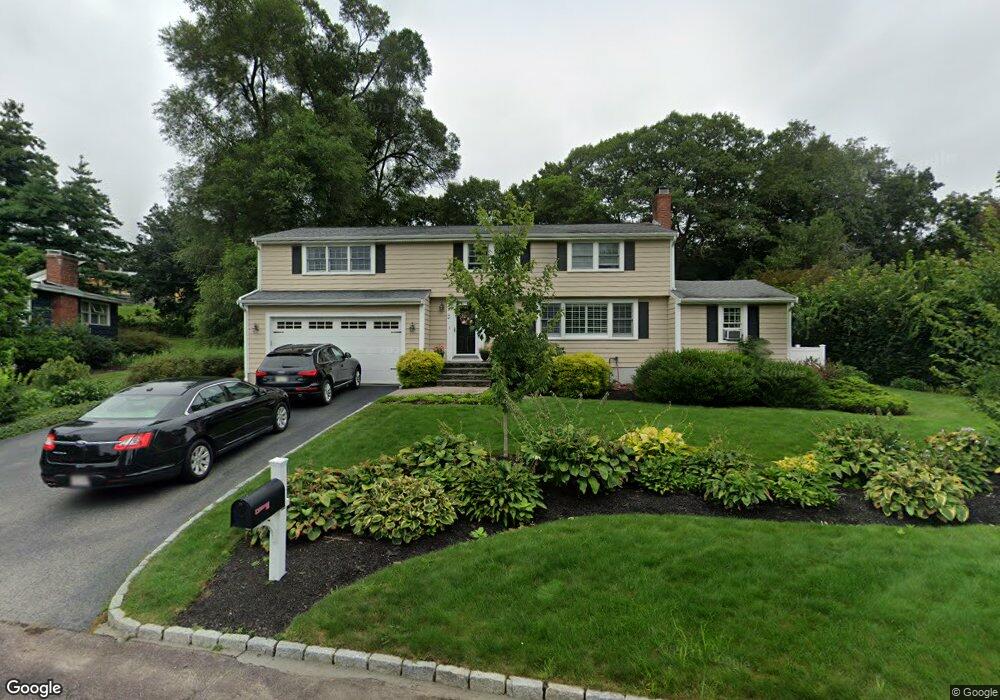 3 Carriage Ln, Winchester, MA 01890 - photo 1