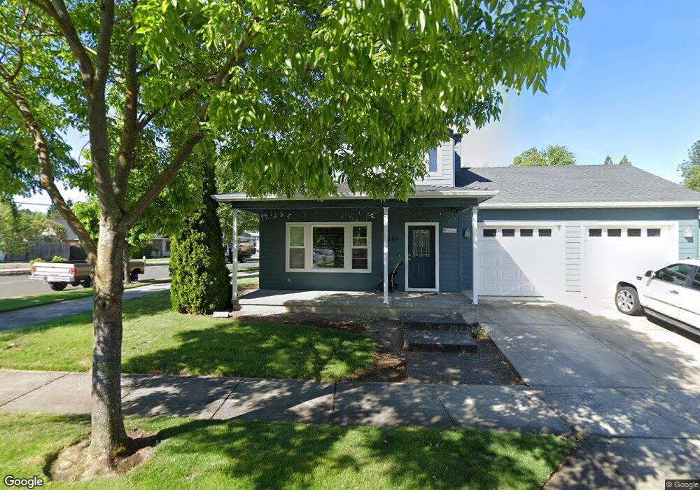 401 Richardson Dr, Central Point, OR 97502 - photo 1