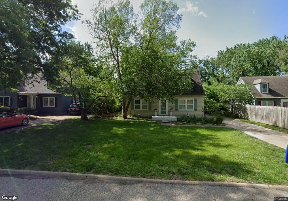 2909 SW 20th St, Topeka, KS 66604 - photo 1