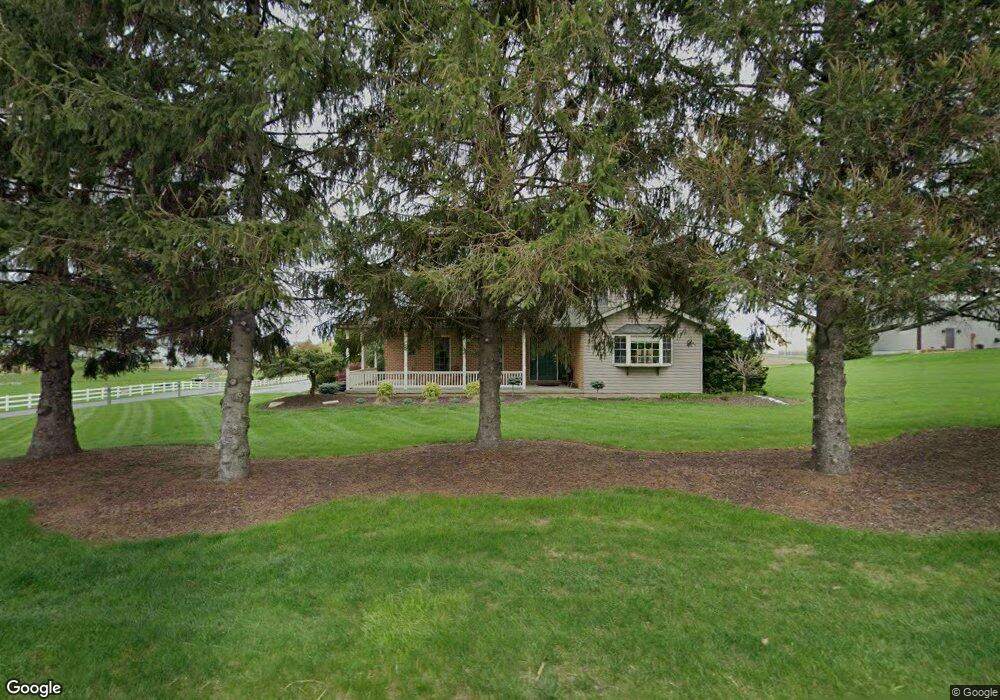 147 N Shirk Rd, New Holland, PA 17557 - photo 1