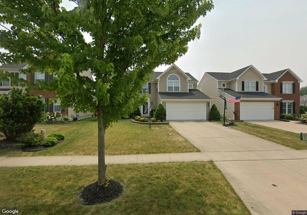 185 Stonepointe Dr, Berea, OH 44017 - photo 1