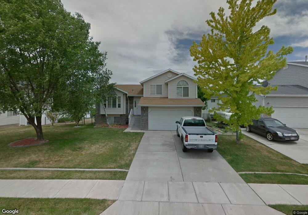 1698 N 810 W, Clearfield, UT 84015 - photo 1