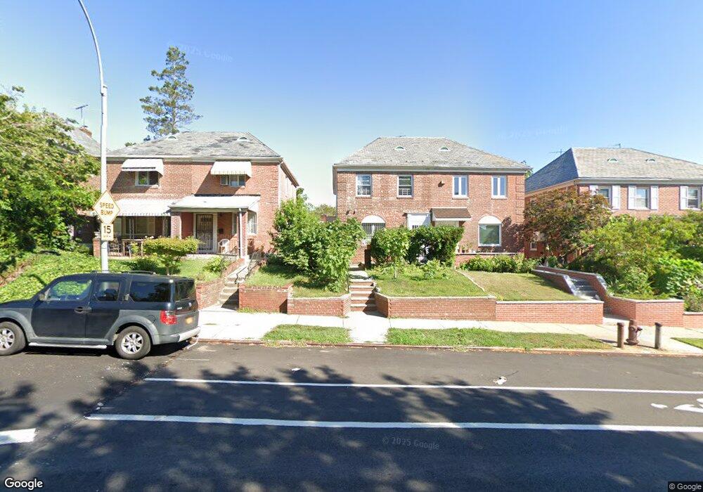 17515 73rd Ave, Fresh Meadows, NY 11366 - photo 1