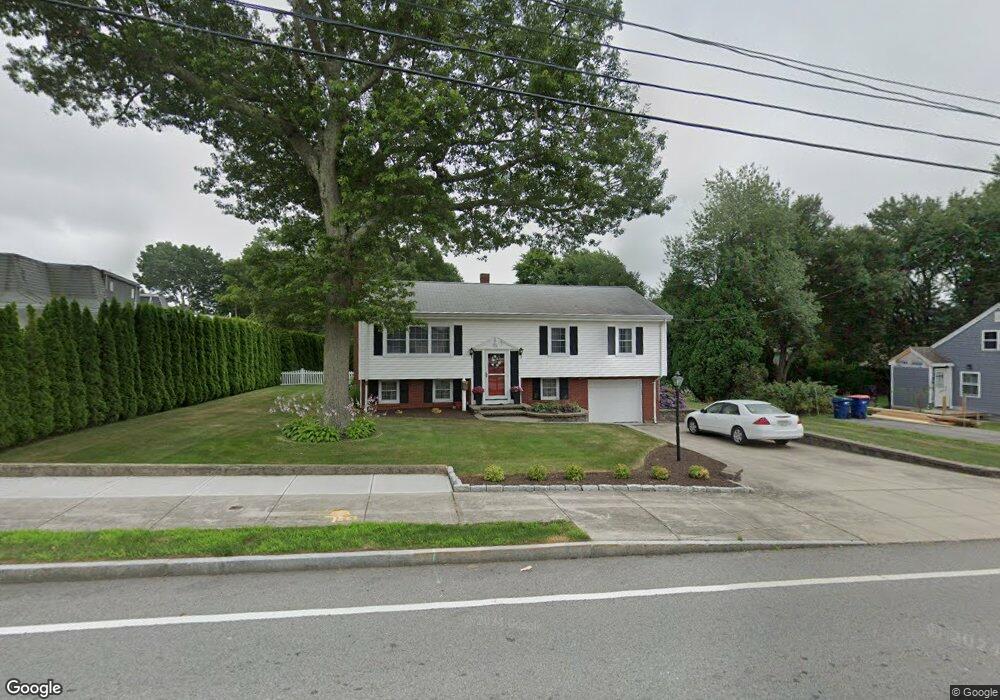 133 Howland Rd, Fairhaven, MA 02719 - photo 1