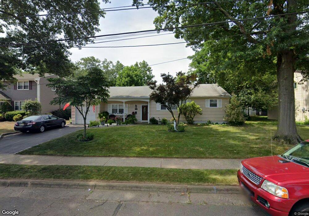 17 Princeton Dr, Middlesex, NJ 08846 - photo 1