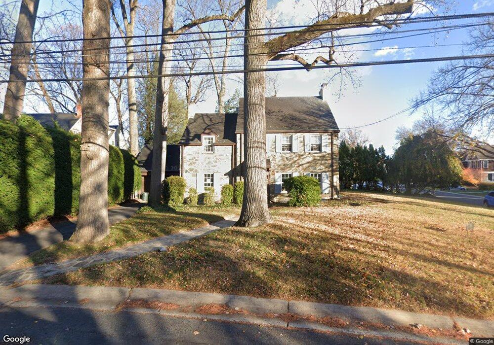 7201 Brennon Ln, Chevy Chase, MD 20815 - photo 1