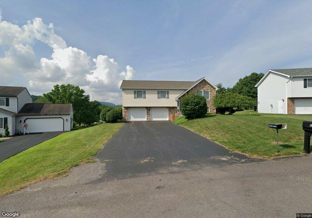 126 Applegate Ln, Drums, PA 18222 - photo 1
