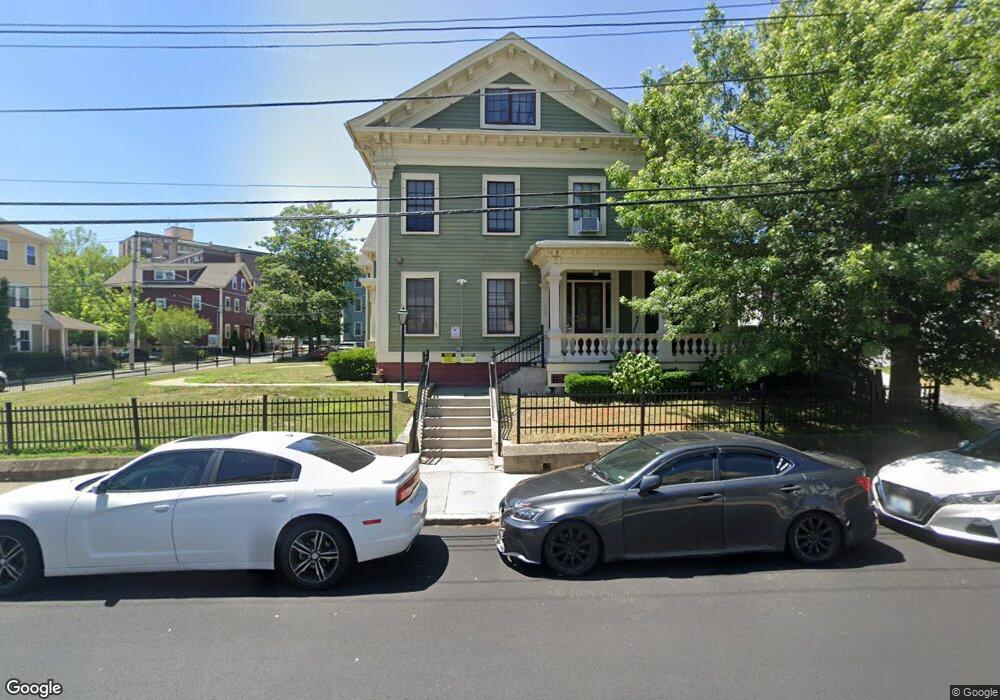 278 High St unit 4, Pawtucket, RI 02860 - photo 1