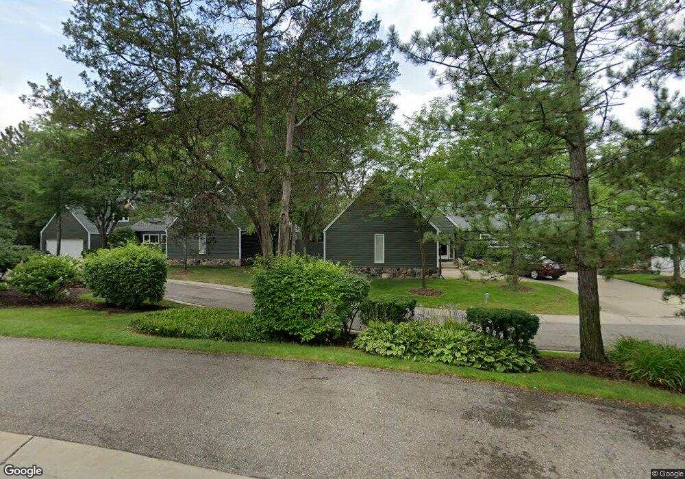 7415 Pinehurst Cir unit D7, Bloomfield Hills, MI 48301 - photo 1