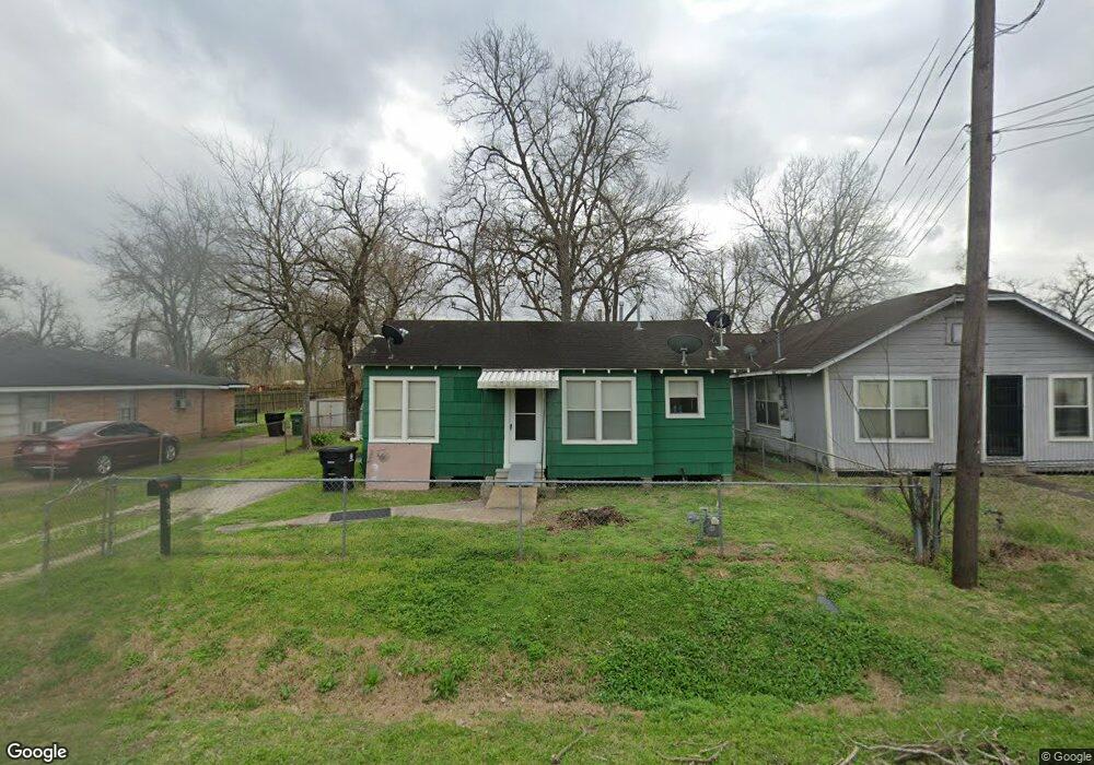979 Glen Ave, Houston, TX 77088 - photo 1