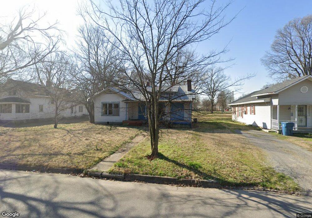 918 Davis St, New Madrid, MO 63869 - photo 1