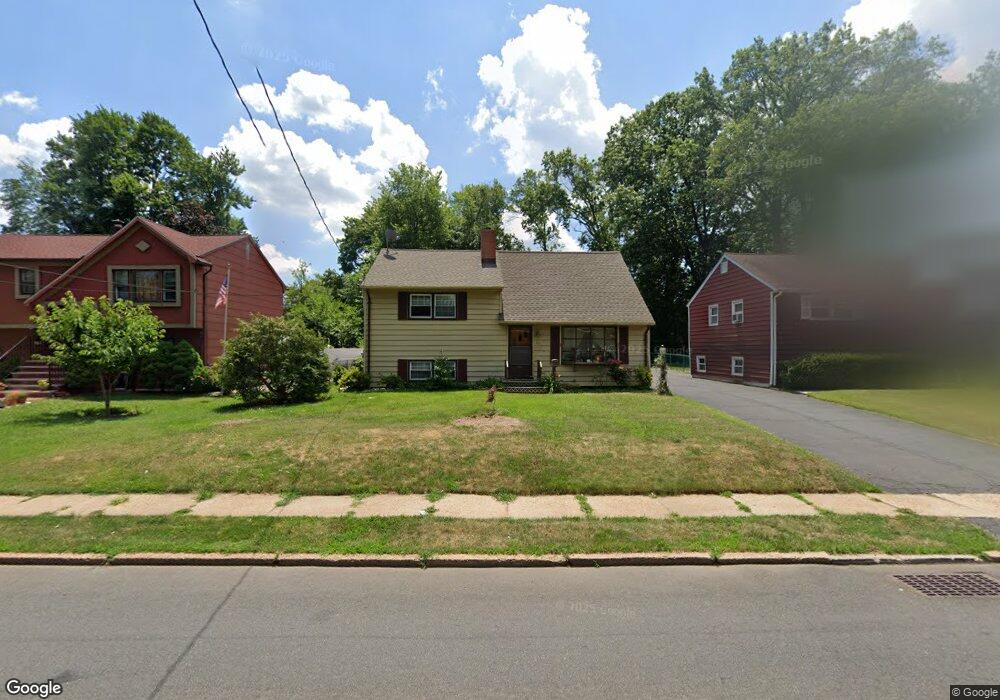 311 Walnut St, Dunellen, NJ 08812 - photo 1