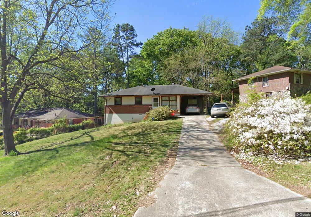 4904 Bartlett Rd, Forest Park, GA 30297 - photo 1