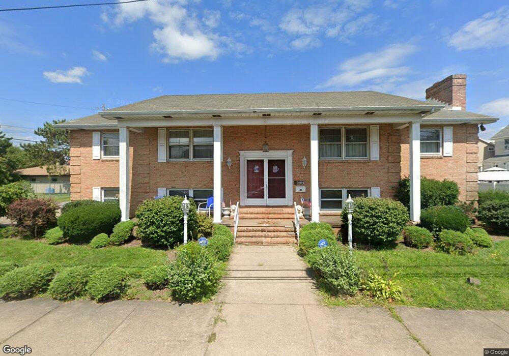 715 W 17th St, Hazleton, PA 18201 - photo 1