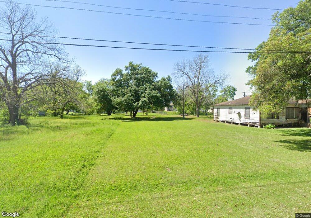 2912 Avenue A, Bay City, TX 77414 - photo 1