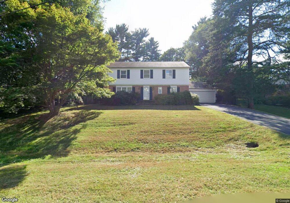 7608 Shadywood Rd, Bethesda, MD 20817 - photo 1