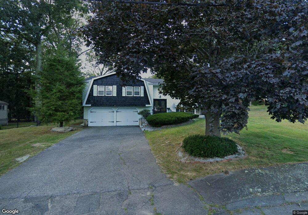 25 Himoor Cir, Randolph, MA 02368 - photo 1