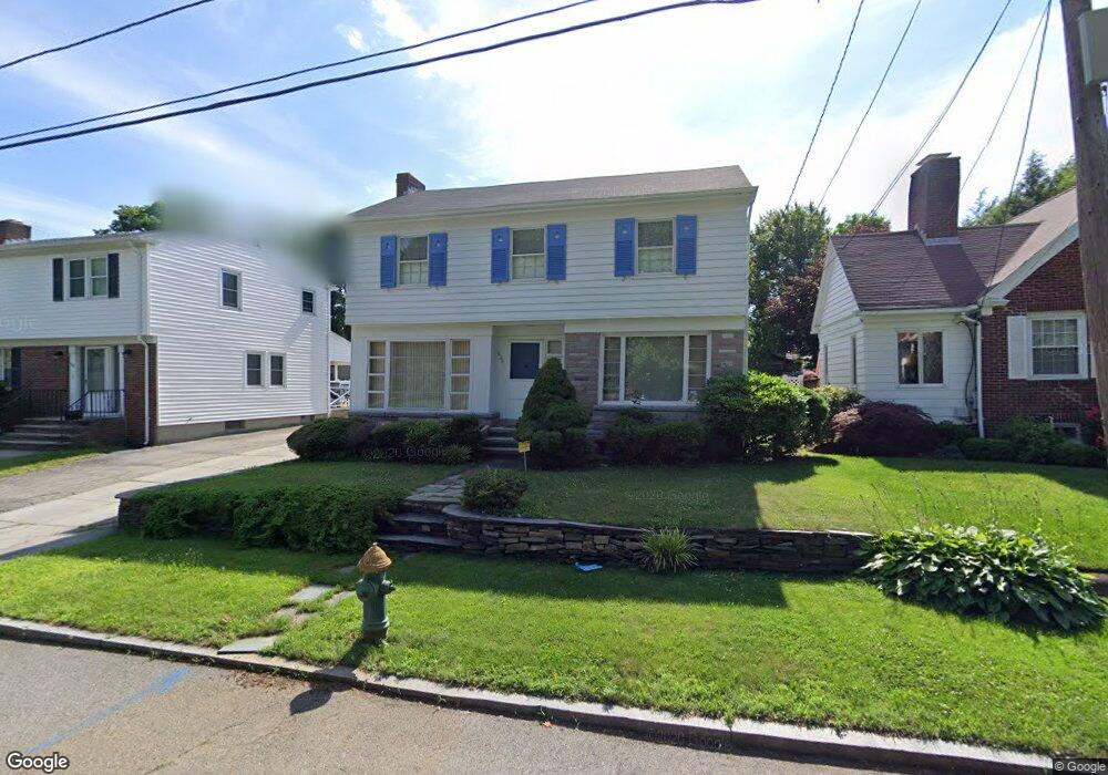 626 Pleasant Valley Pkwy, Providence, RI 02908 - photo 1